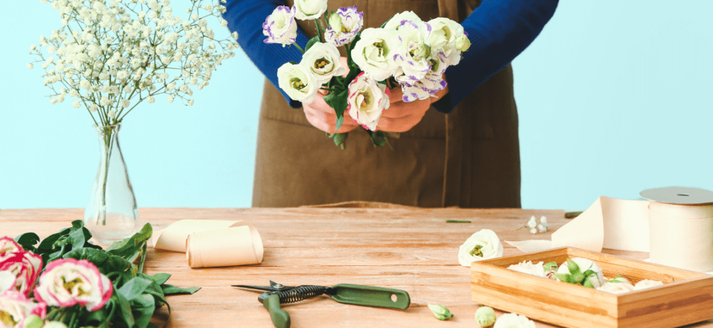 How To Surprise With 100 Roses In London - MotherGeek
